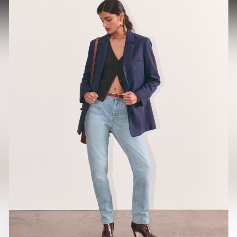 EVERLANE the curvy 90s cheeky straight jean